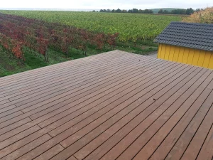 Holzterrasse